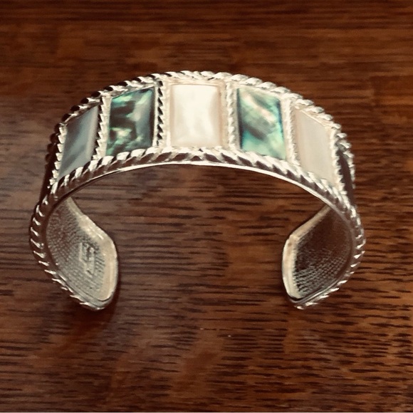 $142  Estate Cuff  Sterling Silver  46.5 Grams  Marked SX 925 THAILAND - Picture 2 of 6